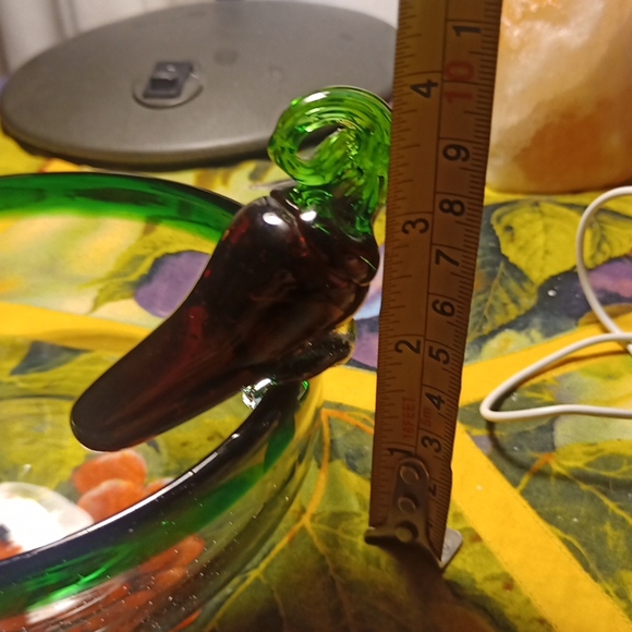 Handblown Glass Bowl with HandBlown Chilli Pepper 6" x 2" Green Rim Kitchen Art - Picture 6 of 10